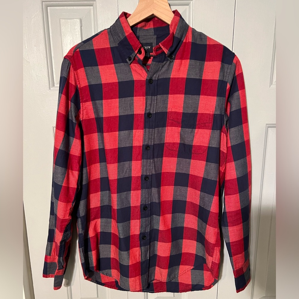 J. Crew Factory Slim Fit size Small Casual Navy & Red Plaid Button-Down